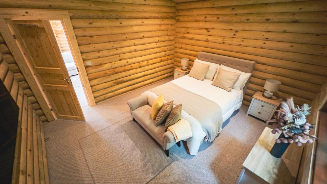 Aspen Lodge, Amazing New Log Cabin With Hot Tub - Sleeps 6 - Felmoor Park Morpeth Eksteriør bilde
