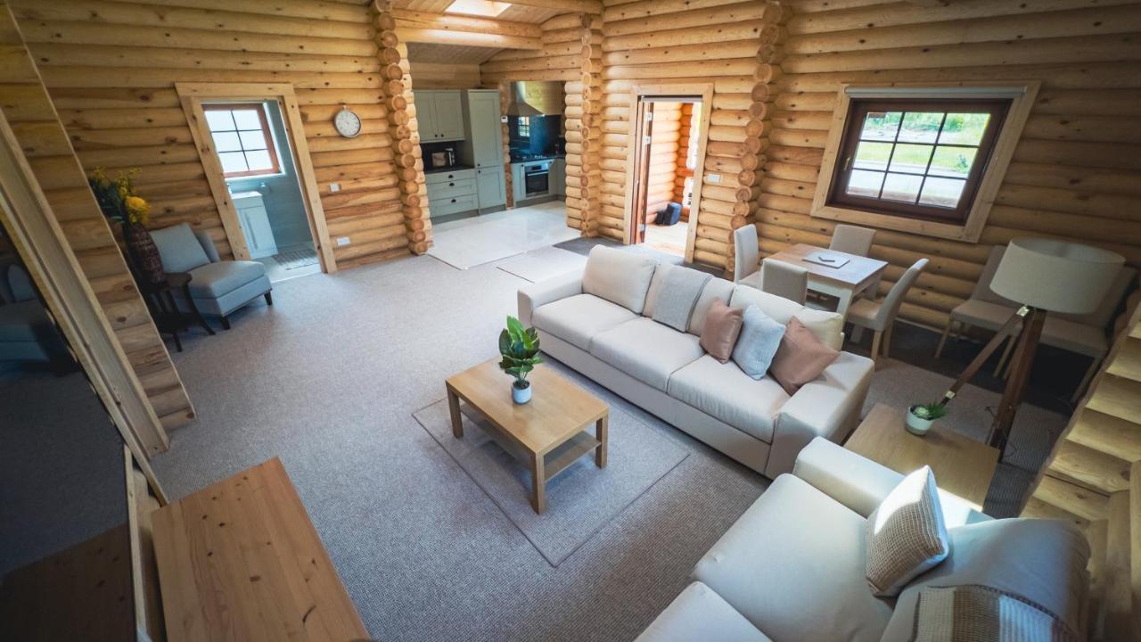 Aspen Lodge, Amazing New Log Cabin With Hot Tub - Sleeps 6 - Felmoor Park Morpeth Eksteriør bilde