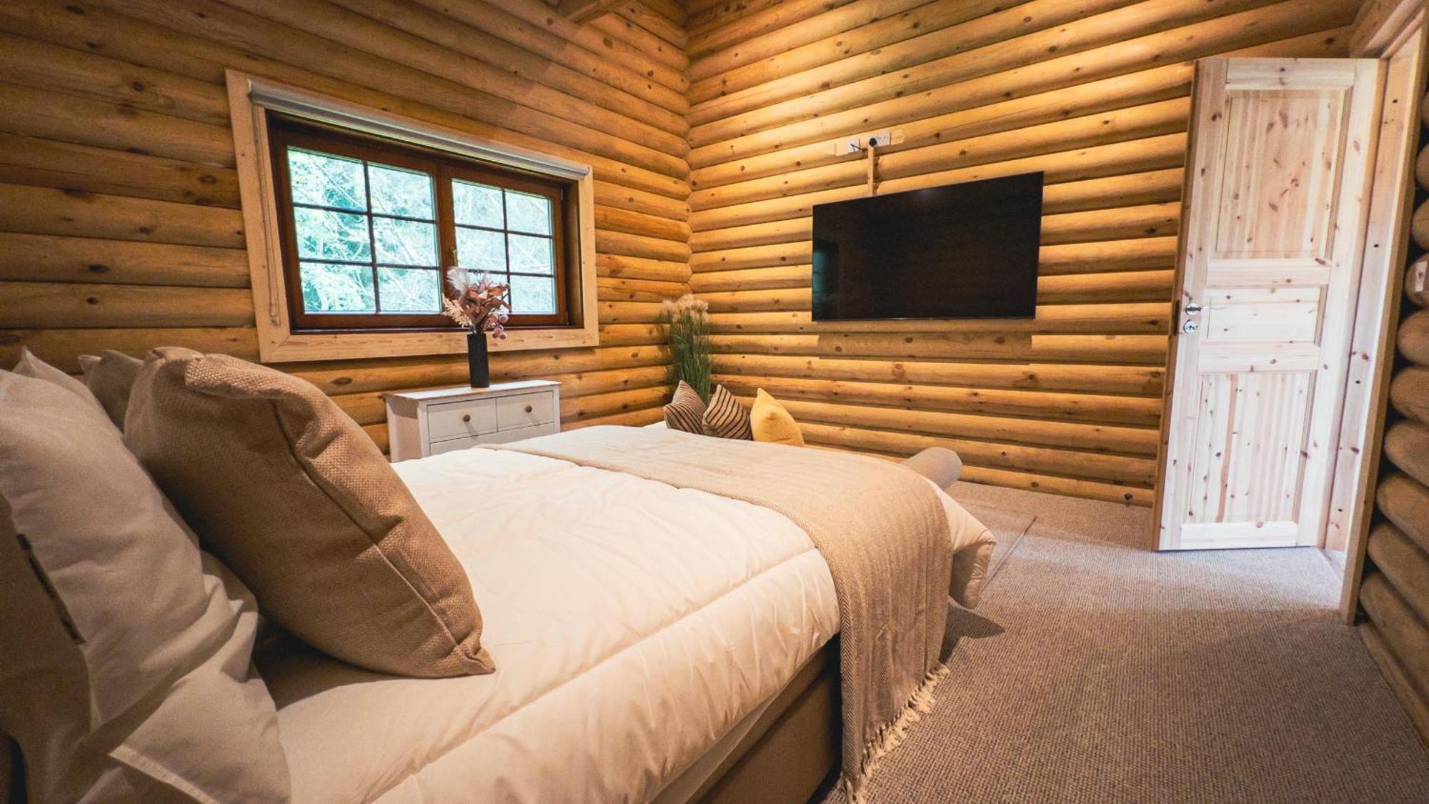 Aspen Lodge, Amazing New Log Cabin With Hot Tub - Sleeps 6 - Felmoor Park Morpeth Rom bilde