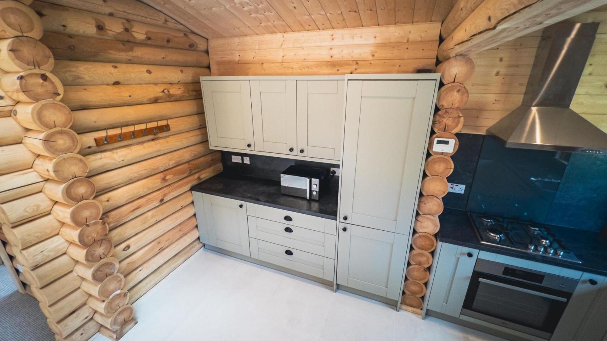 Aspen Lodge, Amazing New Log Cabin With Hot Tub - Sleeps 6 - Felmoor Park Morpeth Rom bilde